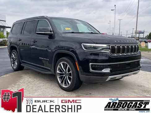 Used 2022 Jeep Wagoneer Series II w/ Convenience Group I AWD/4WD image 1