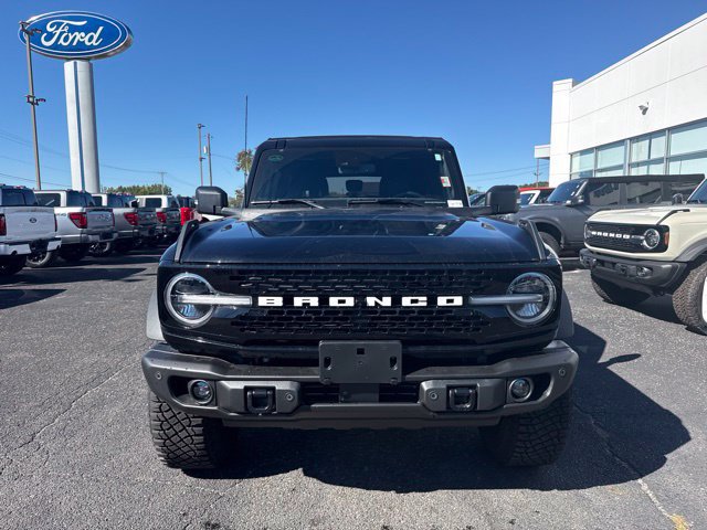 Certified 2023 Ford Bronco Wildtrak AWD/4WD image 3