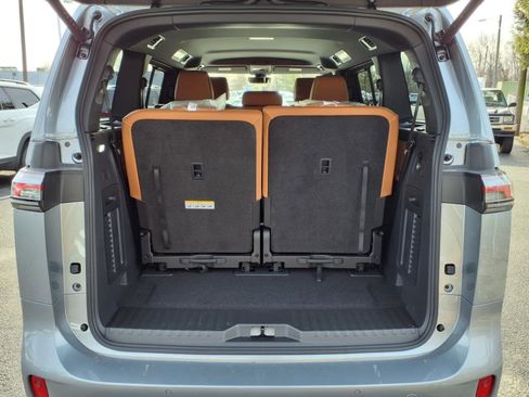 New 2025 Volkswagen ID. Buzz Pro S image 12