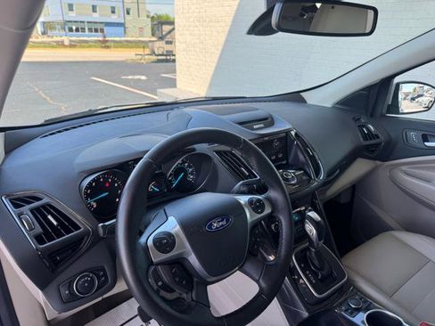 Used 2014 Ford Escape Titanium FWD image 9
