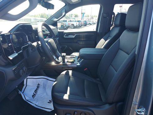 New 2026 Chevrolet Silverado 1500 RST w/ RST All Star Premium Package AWD/4WD image 13