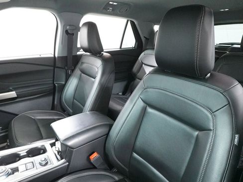 Certified 2023 Ford Explorer XLT w/ Equipment Group 202A image 12