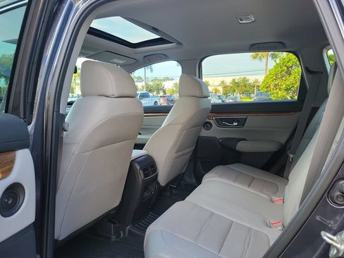 Used 2017 Honda CR-V Touring image 14