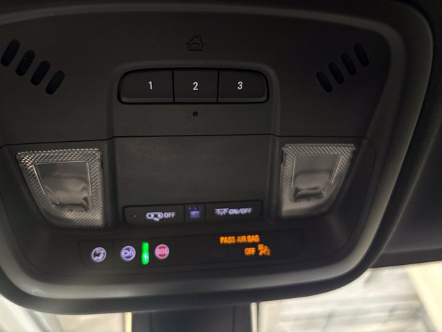 Used 2022 Chevrolet Traverse LT AWD/4WD image 23