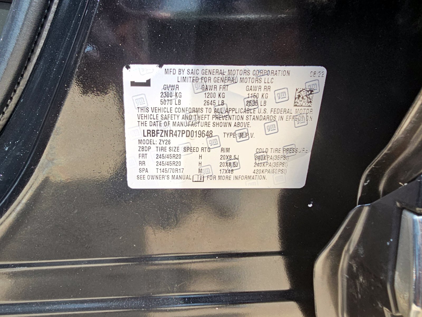 Used 2023 Buick Envision Essence w/ Sport Touring Package FWD image 11
