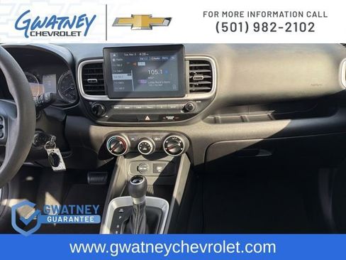 Used 2021 Hyundai Venue SE image 12