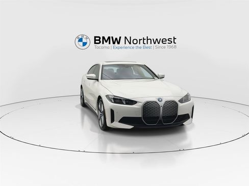 Used 2025 BMW i4 xDrive40i w/ Premium Package image 7