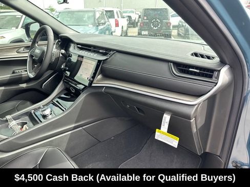 New 2026 Jeep Grand Cherokee L Limited w/ Trailer Tow Package AWD/4WD image 37