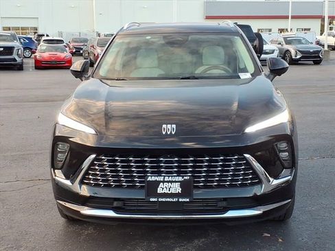 New 2025 Buick Envision Avenir image 12