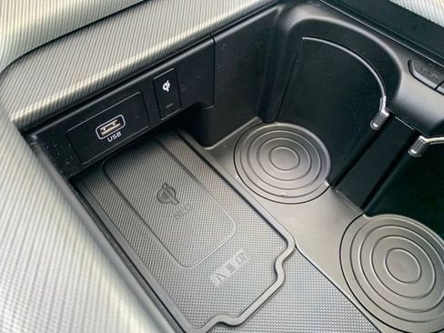 Certified 2024 Hyundai Palisade SEL image 29