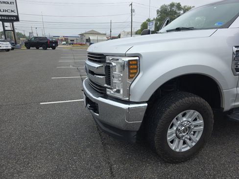 Used 2019 Ford F250 XLT AWD/4WD image 6