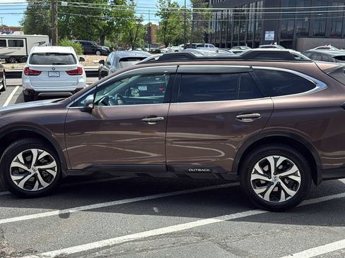 Used 2020 Subaru Outback Touring XT AWD/4WD image 6