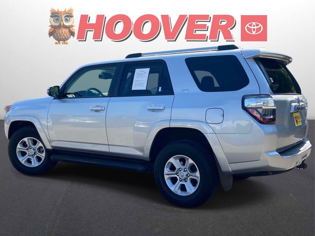 Used 2023 Toyota 4Runner SR5 Premium w/ Moonroof Package RWD image 6