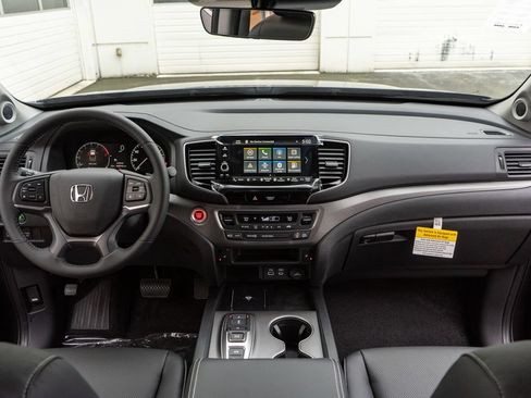 New 2026 Honda Ridgeline RTL image 18