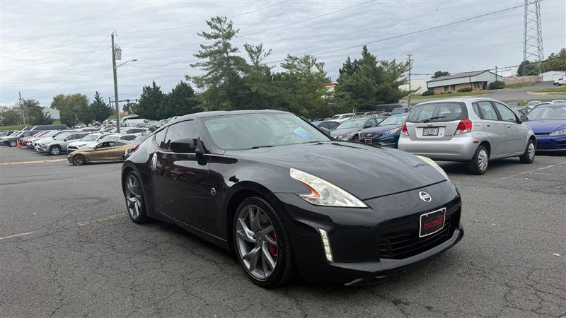Used 2014 Nissan 370Z Coupe w/ Sport Package RWD image 2