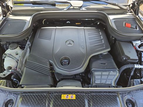 New 2026 Mercedes-Benz GLS 450 4MATIC image 32