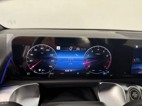 Certified 2025 Mercedes-Benz GLB 250 4MATIC image 12