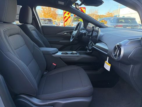 New 2026 Chevrolet Equinox EV LT image 22