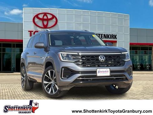Used 2025 Volkswagen Atlas SEL Premium R-Line image 1