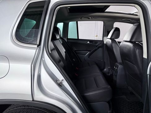 Used 2017 Volkswagen Tiguan Wolfsburg Edition AWD/4WD image 21