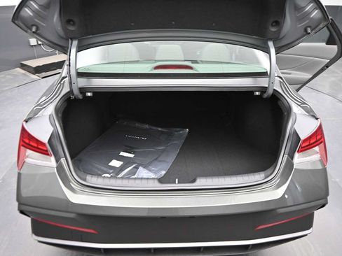 New 2026 Hyundai Elantra Hybrid FWD image 14