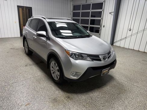 Used 2014 Toyota RAV4 Limited image 15
