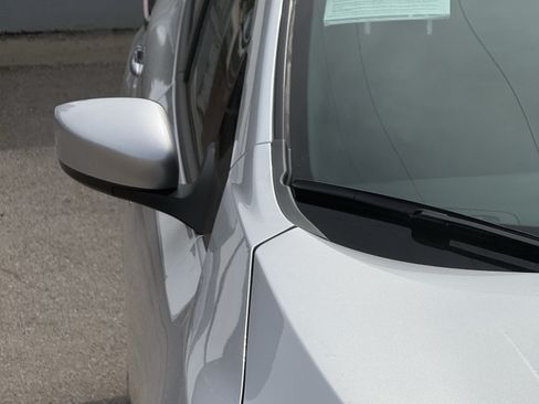 Used 2025 Nissan Leaf S FWD image 24