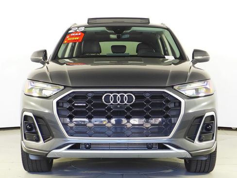 Used 2023 Audi Q5 2.0T Premium Plus w/ Premium Plus Package AWD/4WD image 3