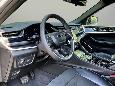 Used 2023 Jeep Grand Cherokee Trailhawk w/ Advanced Protech Group II AWD/4WD image 20