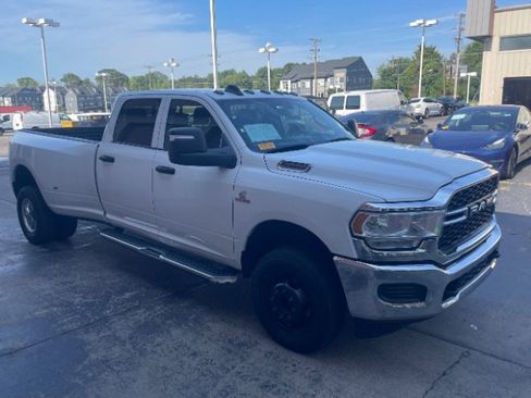 Used 2024 RAM 3500 Tradesman w/ Chrome Appearance Group AWD/4WD image 1