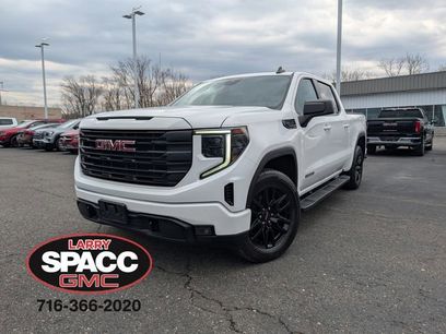 Used 2022 GMC Sierra 1500 Elevation w/ Preferred Package