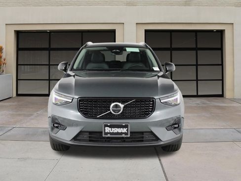New 2026 Volvo XC40 B5 Plus w/ Climate Package image 2