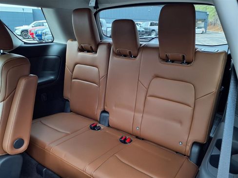 New 2026 Nissan Pathfinder Platinum AWD/4WD image 10