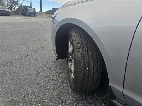 Used 2024 Honda Accord EX image 9