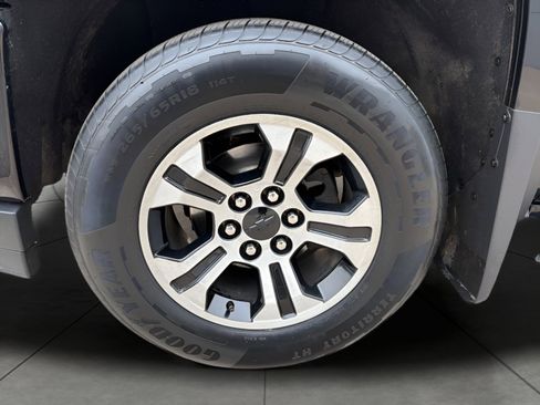 Used 2017 Chevrolet Silverado 1500 LTZ Z71 w/ LTZ Plus Package image 12