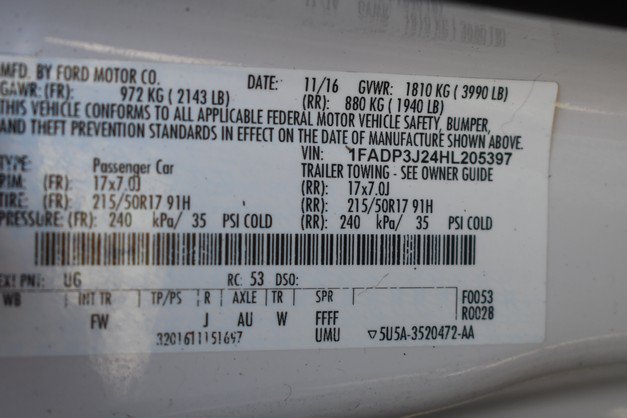 Used 2017 Ford Focus Titanium w/ Titanium Technology Package FWD image 34