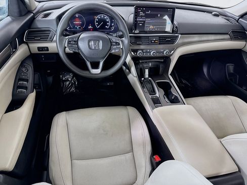 Used 2019 Honda Accord LX image 17