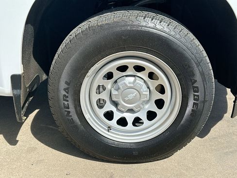 Used 2025 Chevrolet Silverado 1500 W/T w/ WT Convenience Package image 10