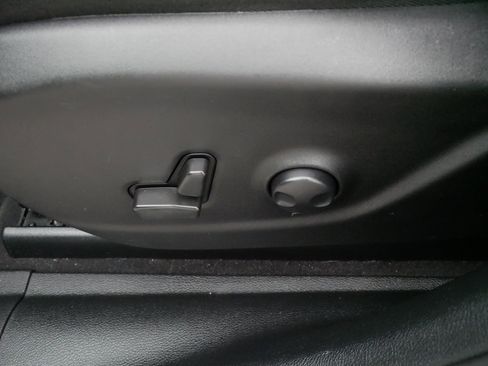 Used 2022 Jeep Cherokee Limited image 20