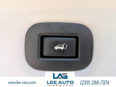 Used 2018 Nissan Rogue SL w/ Premium Package AWD/4WD image 11