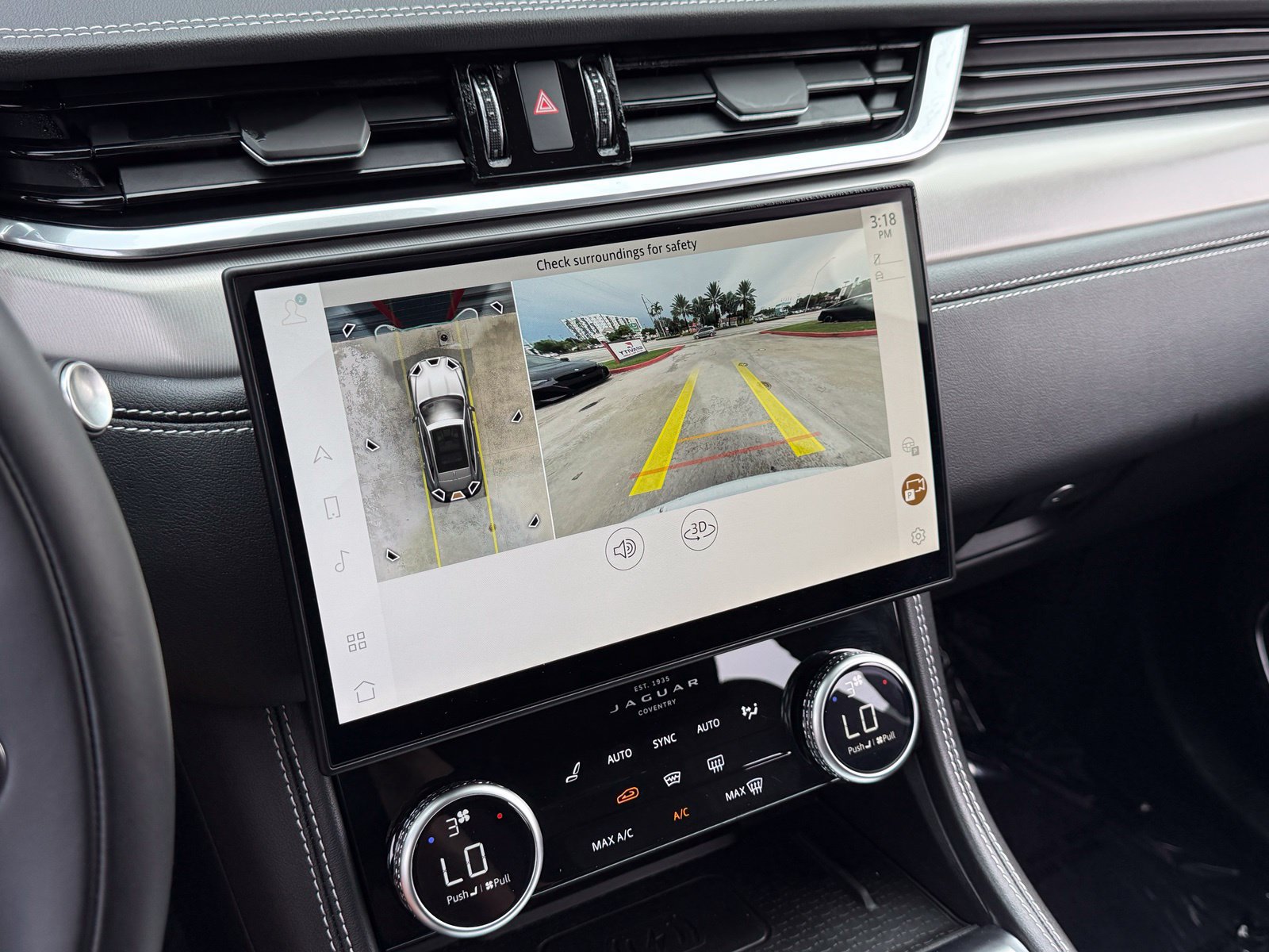 Used 2026 Jaguar F-PACE R-Dynamic S AWD/4WD image 37