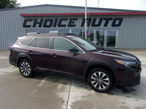 Used 2024 Subaru Outback Limited AWD/4WD image 2