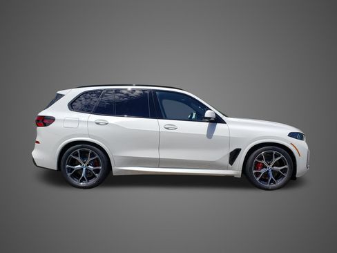 New 2026 BMW X5 xDrive50e AWD/4WD image 4