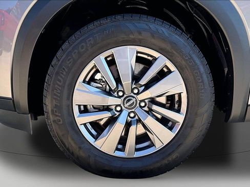 Used 2024 Nissan Pathfinder SV AWD/4WD image 34