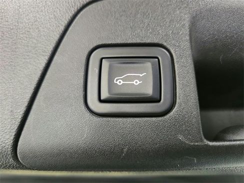 Used 2023 Buick Envision Preferred image 27