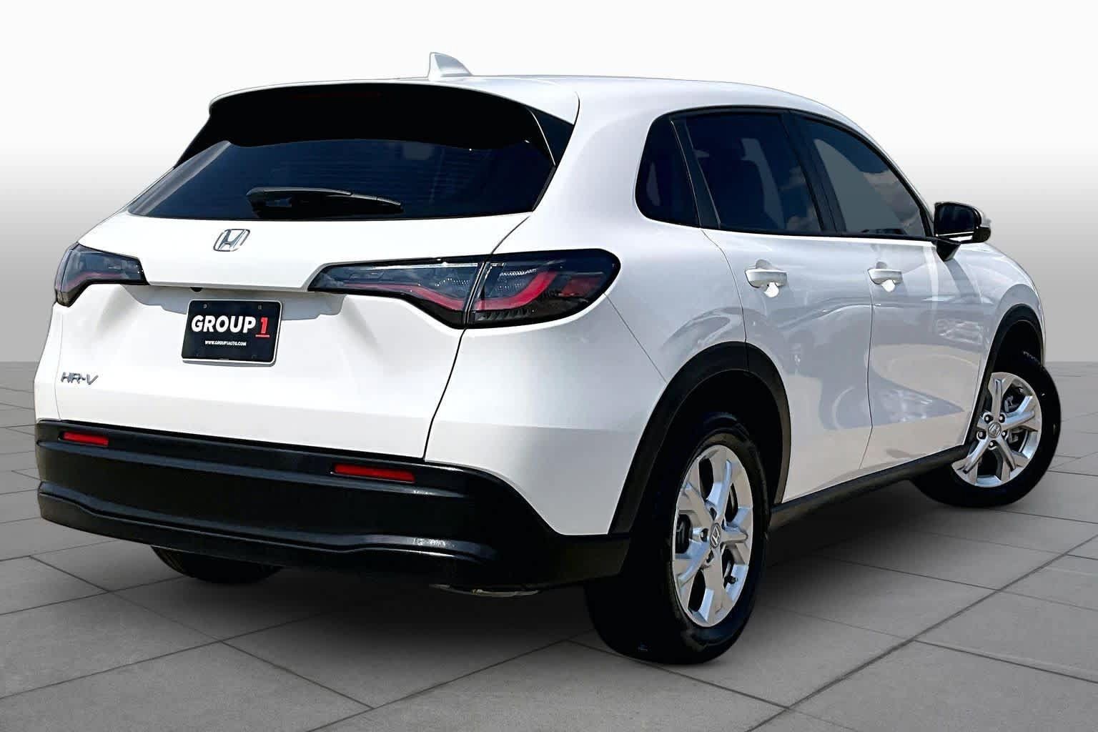 Used 2025 Honda HR-V LX image 13