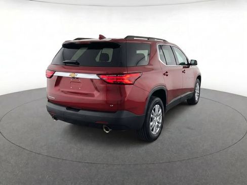 Used 2023 Chevrolet Traverse LT FWD image 5