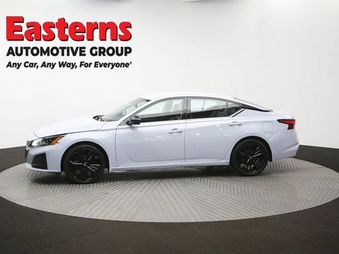 Used 2023 Nissan Altima 2.5 SR FWD image 62
