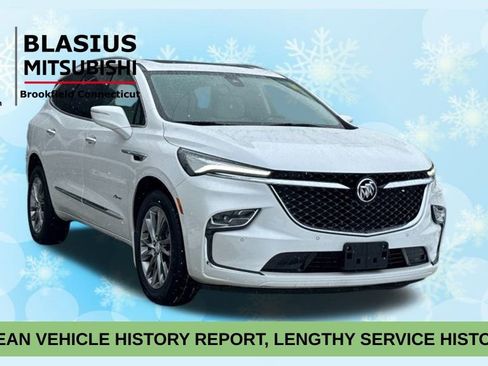 Used 2022 Buick Enclave Avenir image 1