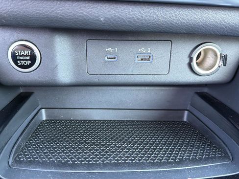 Used 2022 Nissan Rogue S FWD image 10